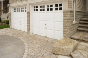 How to clean stone driveway